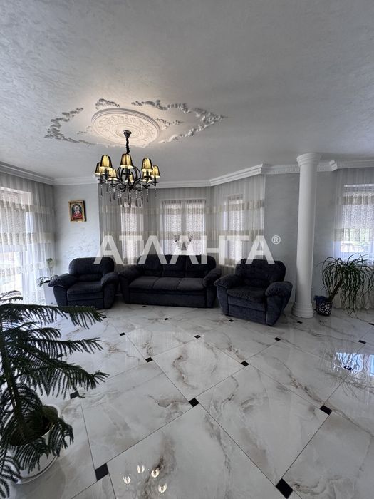 Гарний будинок в Чагрі