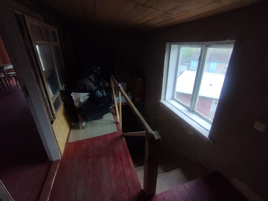 Продається двоповерховий гараж на вул. Довженка