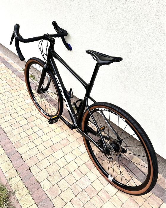 Gravel GIANT REVOLT 0 Shimano GRX kolor czarny JAK NOWY !!!