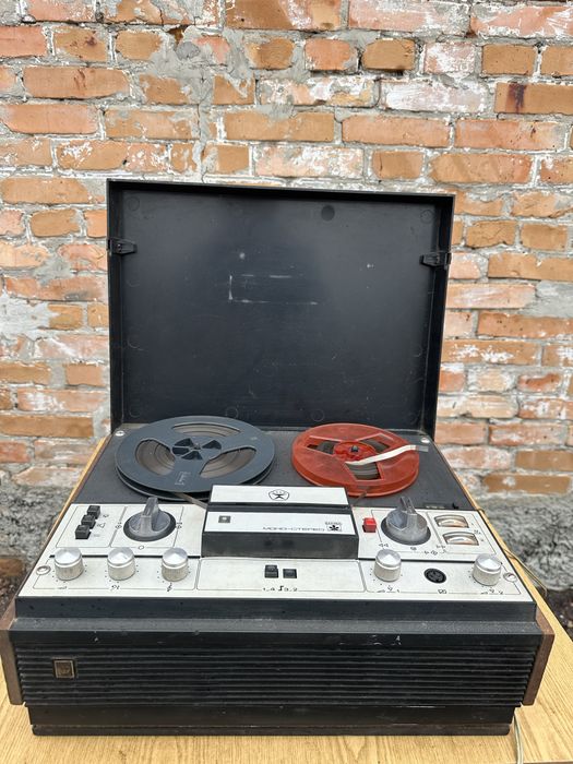 Продам Маяк працює.