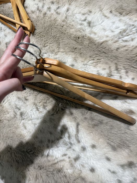 100 cabides de Madeira