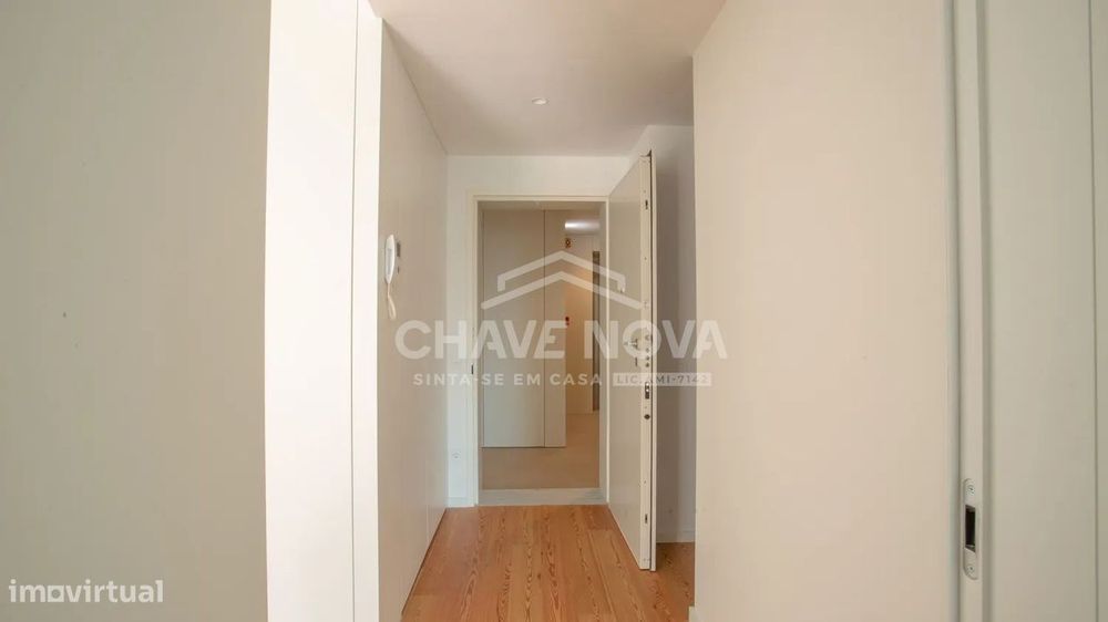 T1 com Vista Mar, Varanda, Garagem, Excelentes Comodidades AR/04947-TP