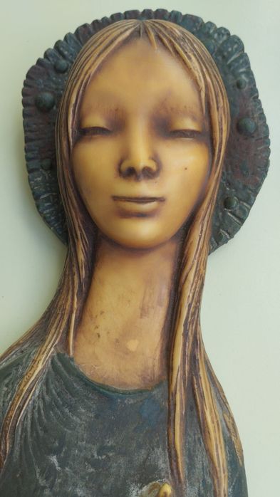 Lindíssima figura para decoração de parede. Tem aproximadamente 36cm d