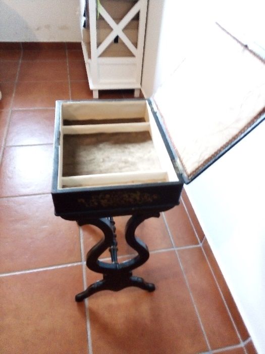 Costureirinha muito antiga