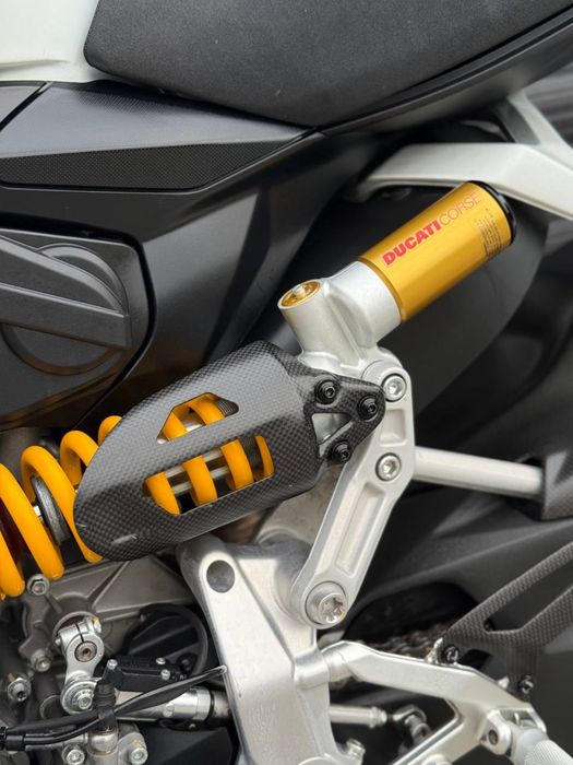 Ducati Panigale V2 2023 рік