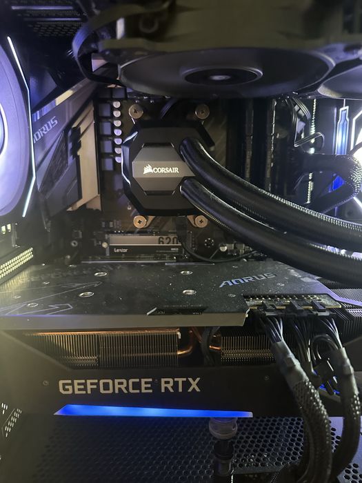 Ryzen 5 5600x plyta aorus a520elite 16gb ram 3200mhz