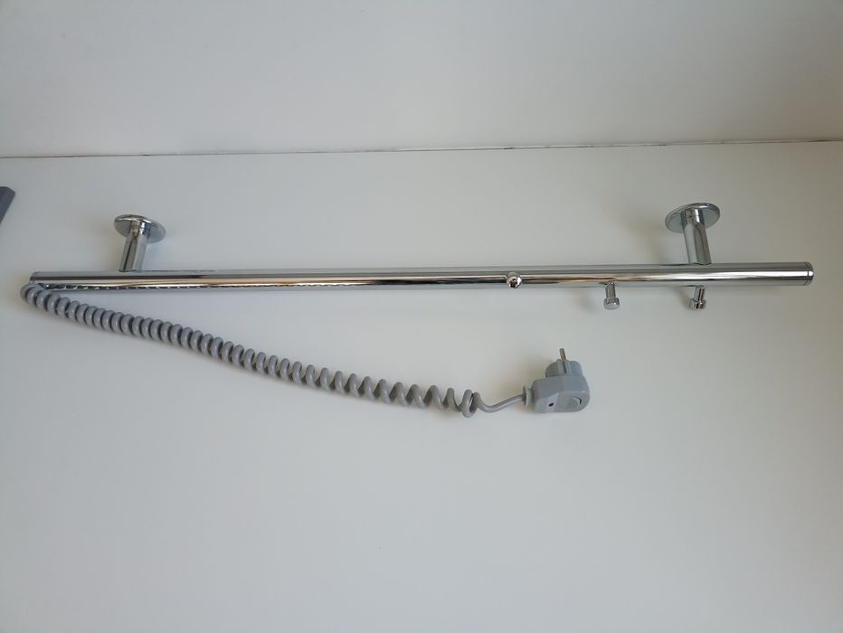 Suszarka elektryczna do ubrań i ręczników 85 st. C