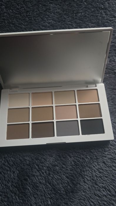 Makeup by Mario Master Mattes paleta cieni neutralnych