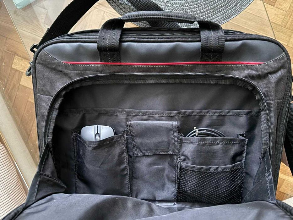 Laptop ASUS R558UQ + akcesoria