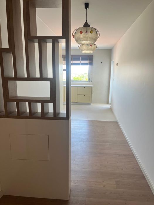 Apartamento T3 para Arrendamento no centro de Meirinhas