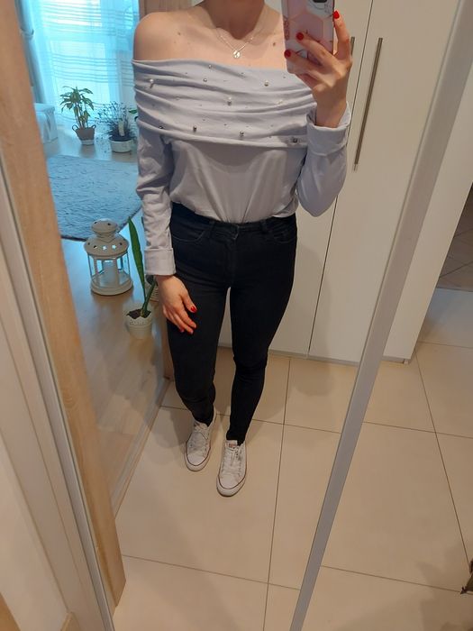 Bluzka hiszpanka z koralikami