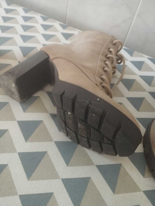 Botas bejes como novas