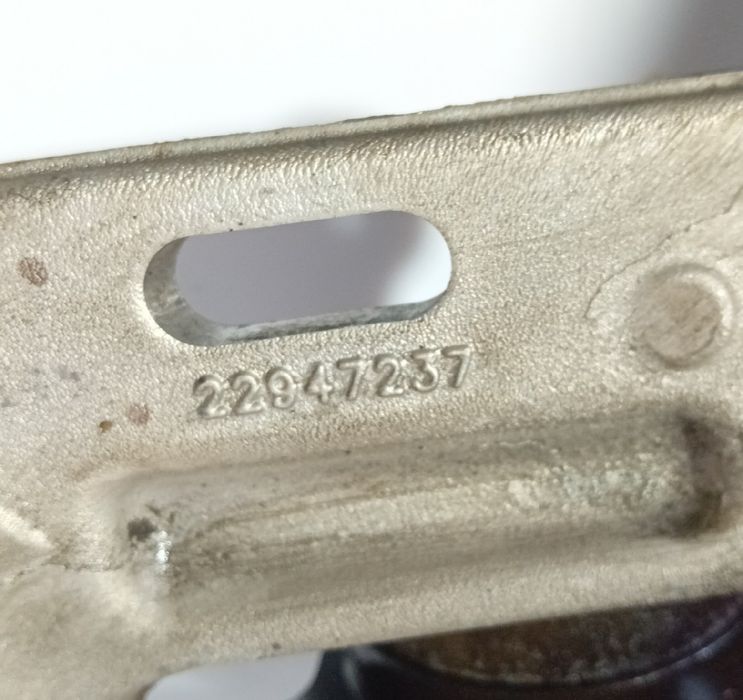 Braço de suspensão trás esquerdo OPEL Insignia B Grand Sport (Z18)