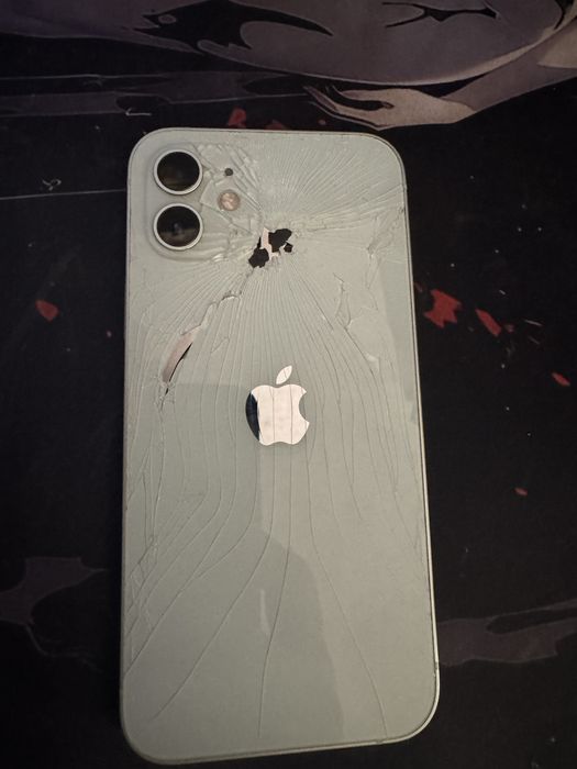 iphone 12 айфон 12 потух