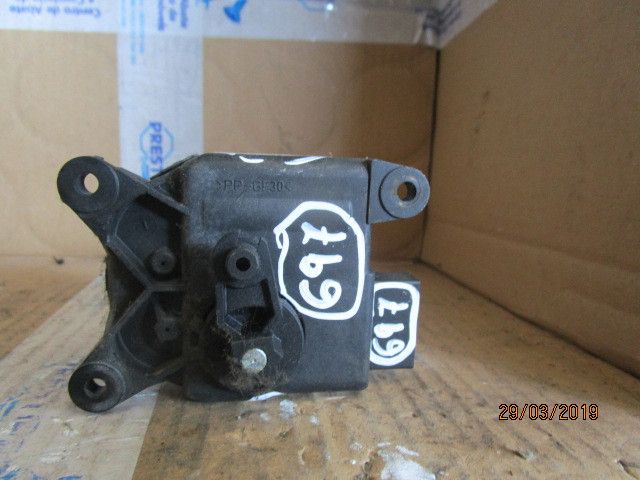 Motor da comporta da sofagem OPEL Vectra B Hatchback (38_)
