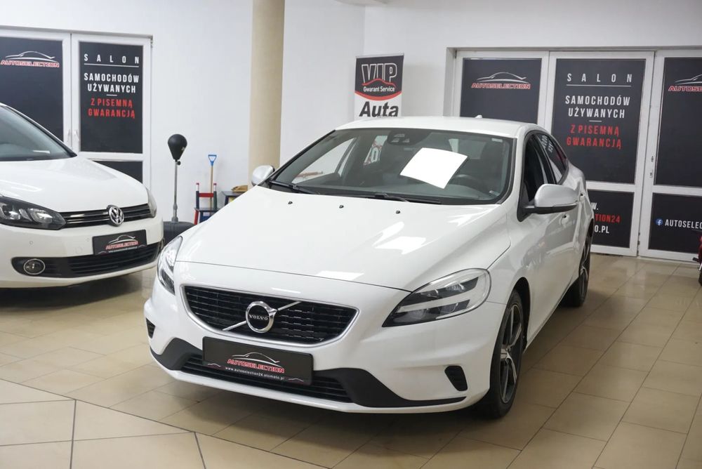 Volvo V40 Volvo V40 2.0 D2! Nawigacja! R-Design! 6bieg! BLIS! Tempomat!