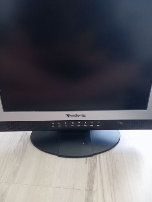 Zestaw Retro Komputer Compaq Evo + Monitor ViewSonic VX500 | Windows XP