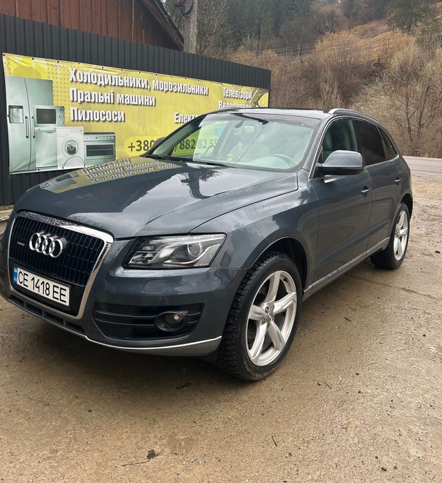 Продаю машину Audi Q5 2008 року