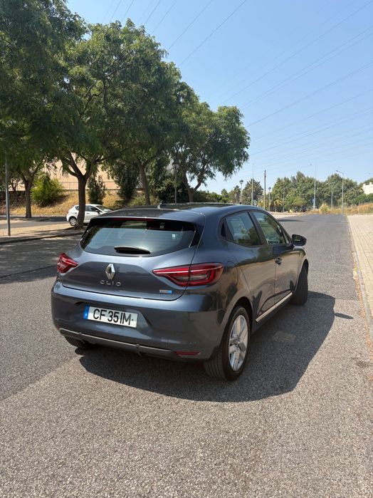 Renault Clio — fotografia 4