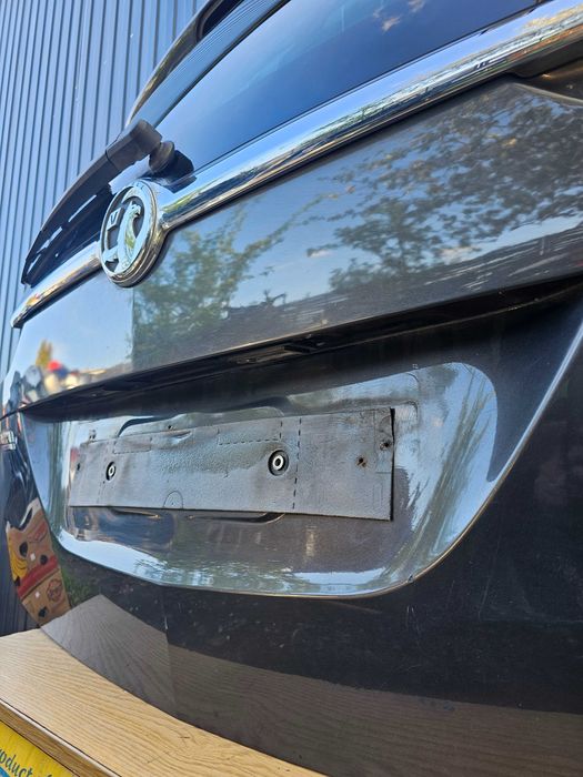 Klapa Tył Opel Zafira C Kod Lakieru Z190