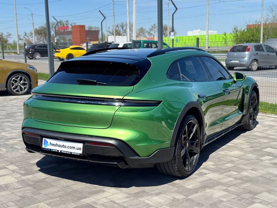 Porsche Taycan 2021 freshauto