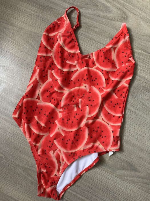 Сдельные женские купальники