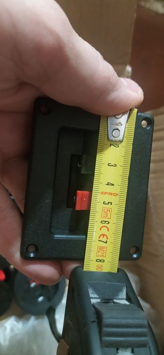 Розпродаж аудіо фурнітури