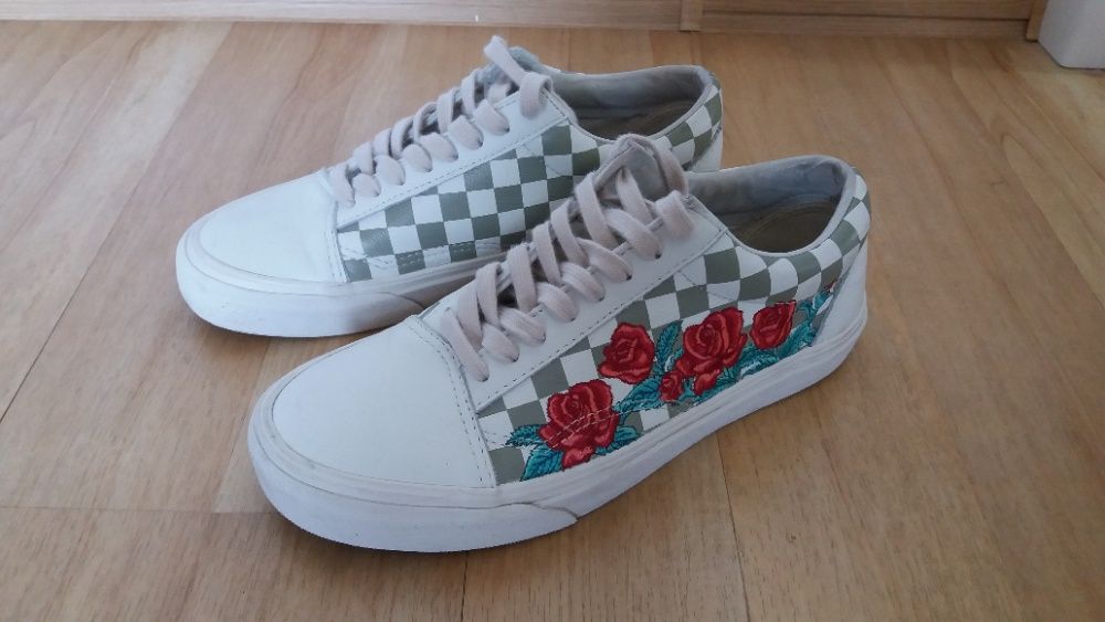 vans roses rozmiar 38,5