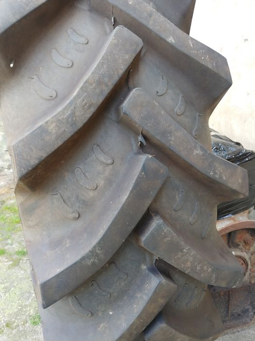 Opony 18.4-34 Ursus Zetor Case Felgi Kabat OPIS John Deere 1224 Kultor