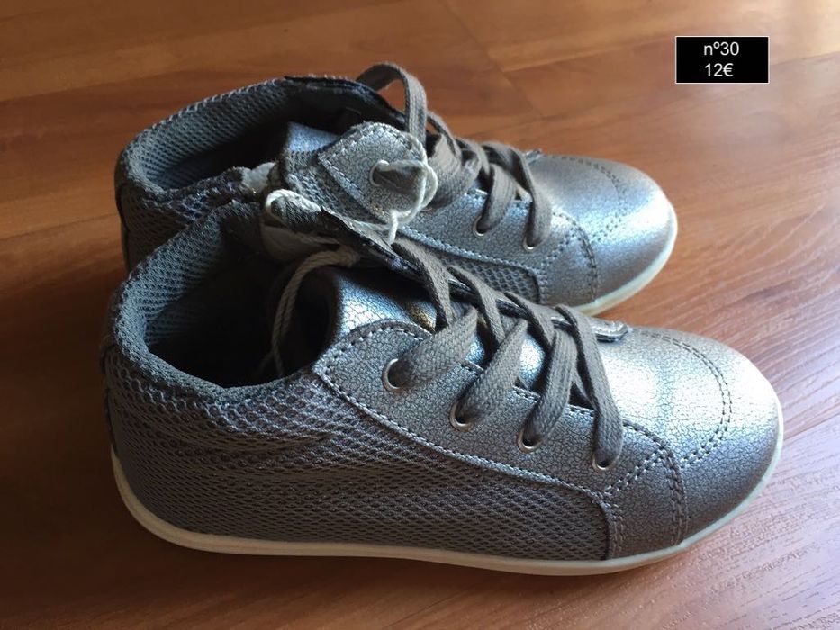 Tenis Skechers multicores c/pene de carregamento