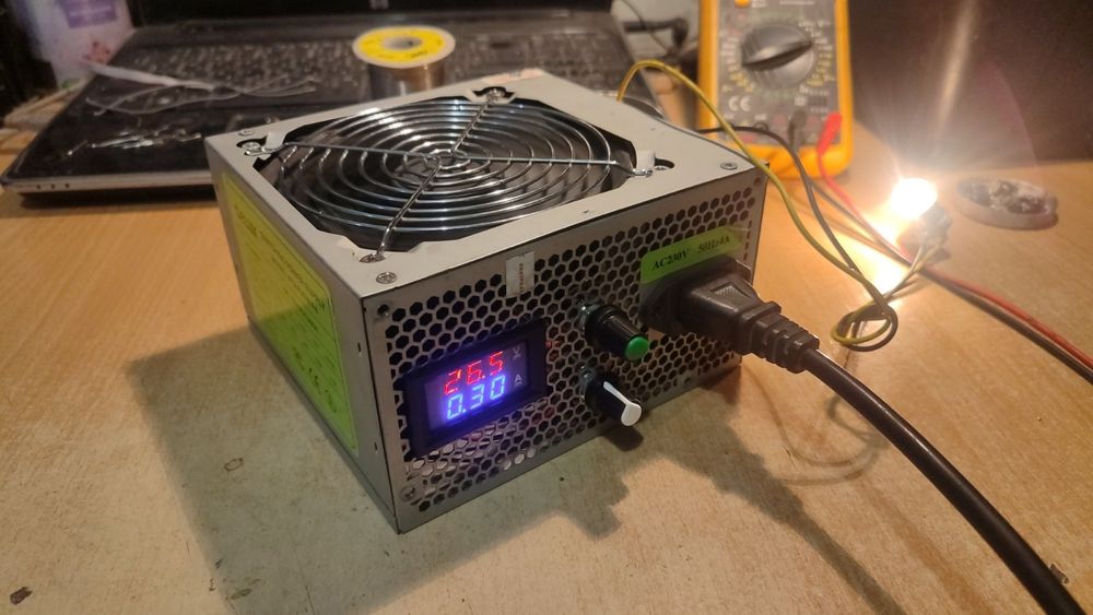 Зарядное устройство для акумуляторів.