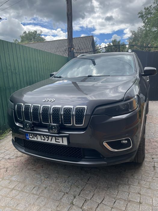 Продам автомобіль джип черокі