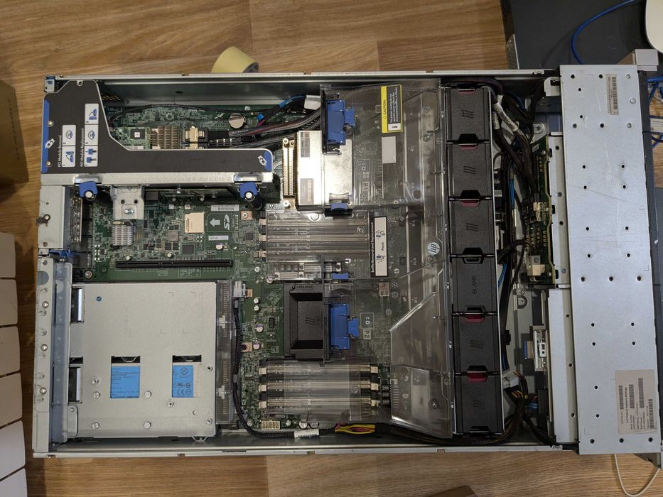 HP ProLiant DL380e Gen8 Сервер