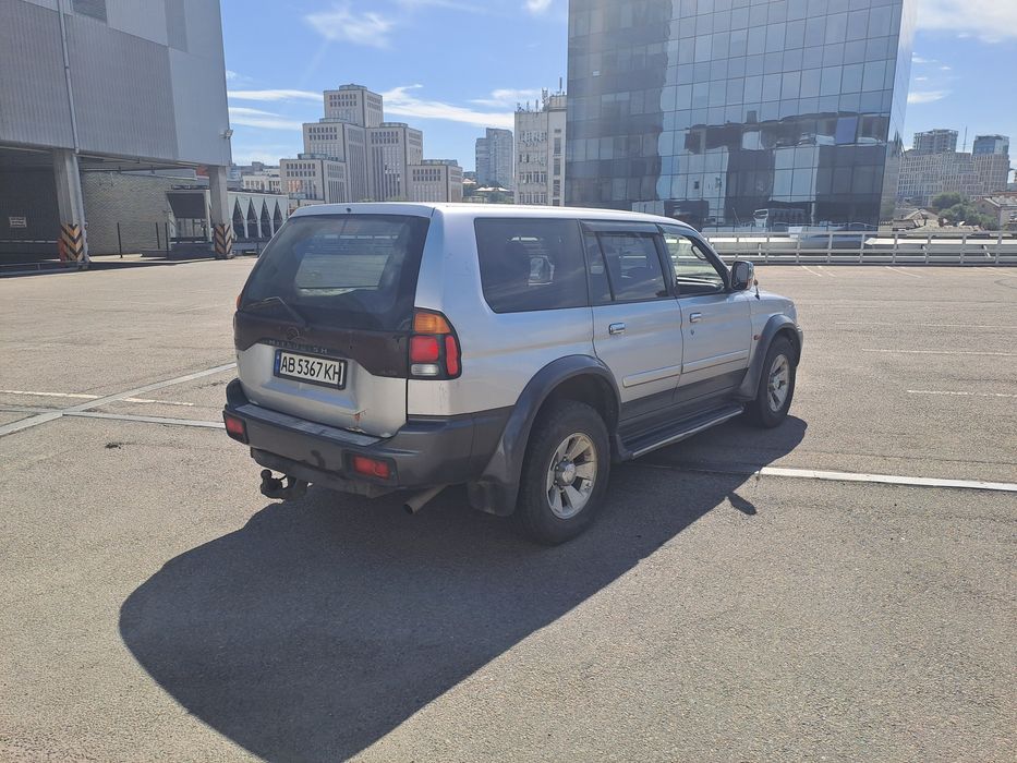 MITSUBISHI PAJERO Sport1 2.5 на механіці.