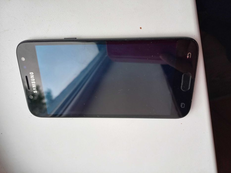 Продам телефон Самсунг Galaxy  J 5 , 530 2017 год. Б/У