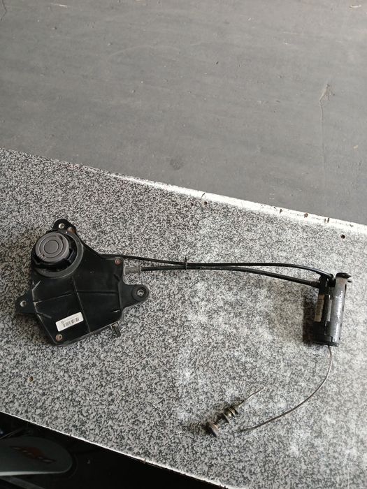 Suporte de pneu subselente  peugeot 307