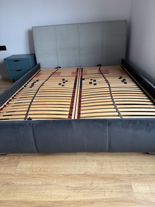 Łóżko 160x200, tapicerowane, regulacja twardości stelaża