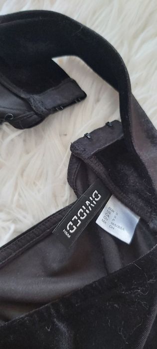 Bluzka welurowa top krótka choker czoker welur zamszowa h&m