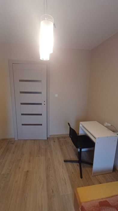 Pokój 12m2 na wynajem dla mężczyzny