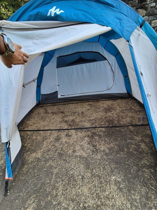 Tenda Quechua Arpenaz 4 pessoas e avançado