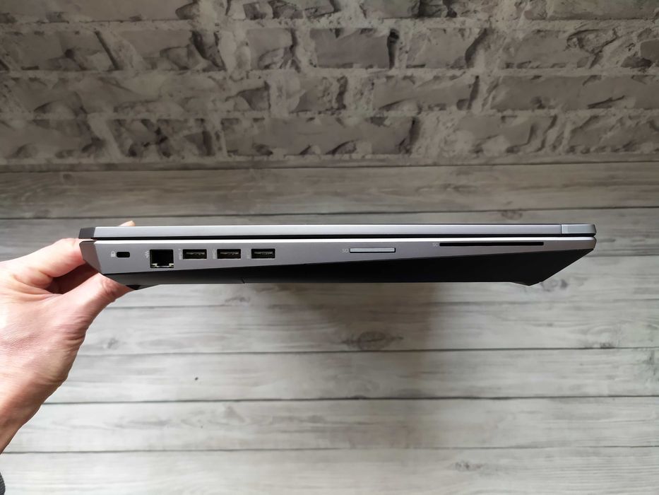 HP ZBook 17 G6 i7-9750H/16GB/512GB/NVIDIA T1000 4GB