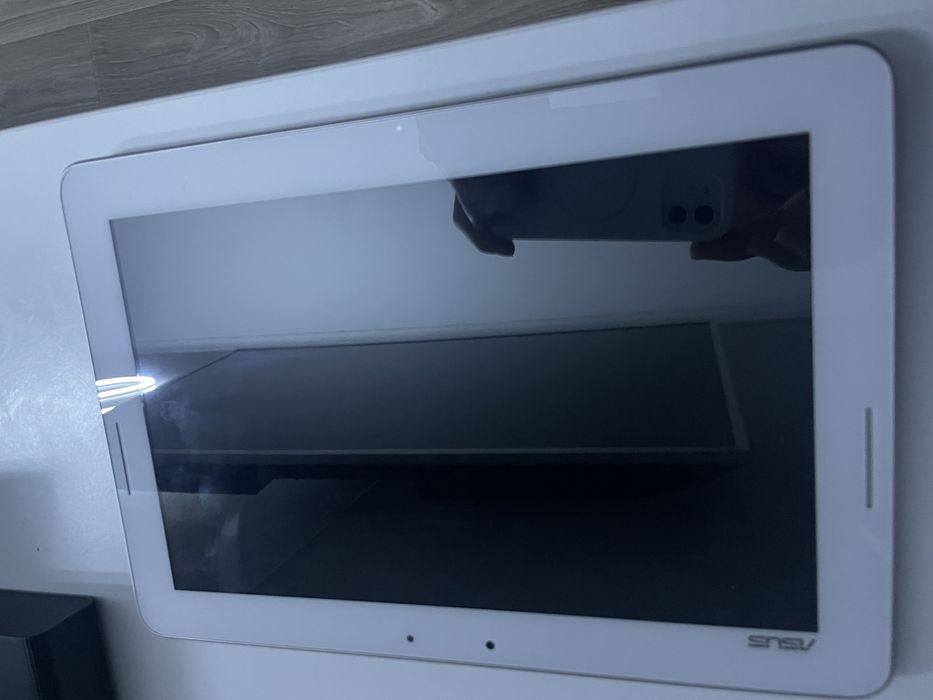 Планшет ASUS Transformer Pad TF303CL