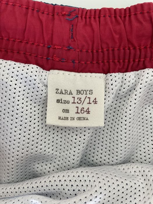 Calções de praia rapaz azul e vermlho