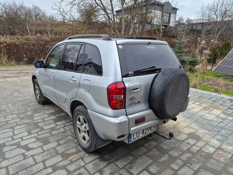 Toyota rav4 2.0D, 4x4, Hak, klimatyzacja