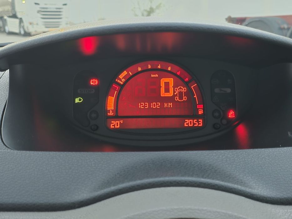 Renault Modus — fotografia 7