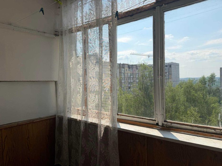 Продам трикімнатну квартиру Малікова