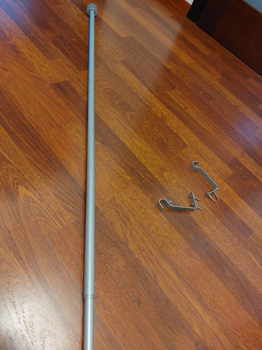 Karnisz metalowy regulowany