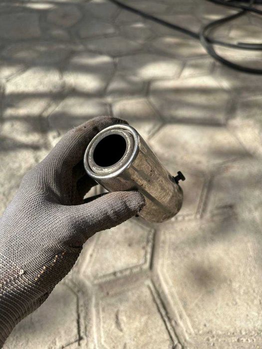 Продам універсальну насадку на глушник авто