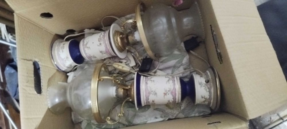 2 Candeeiros antigos + tulipas