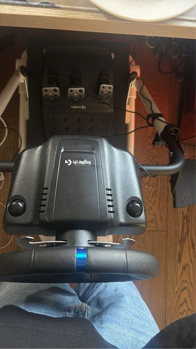 Kierownica Logitech g29 z podstawka